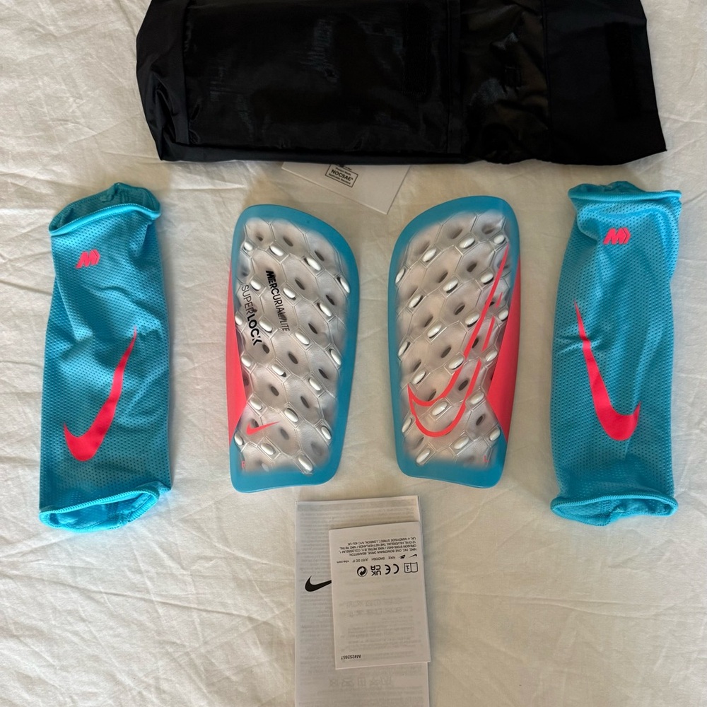 Nike Mercurial Lite Shin Guards